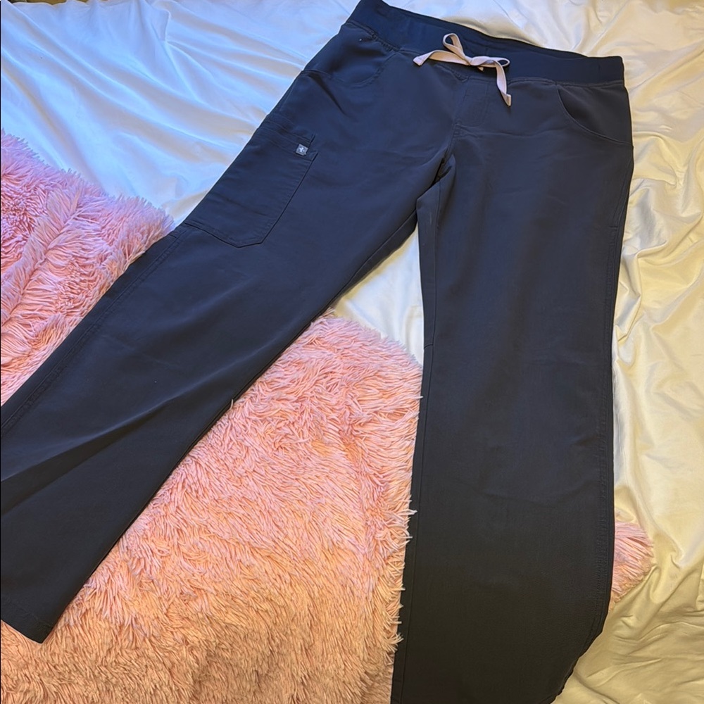 Dark grey Figs scrub pants sz Small